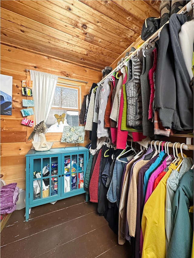 spacious closet featuring hardwood / wood-style flooring