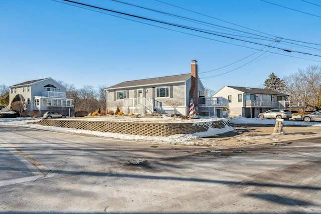 view of front of property