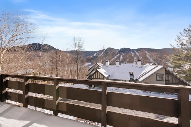 property view of mountains