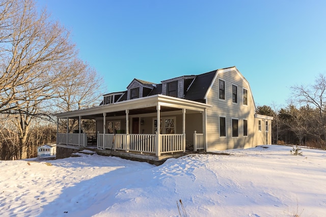 view of front of home featuring a porch