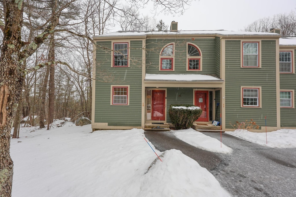 view of front of house