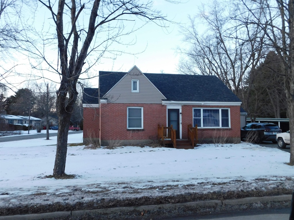 view of front of house