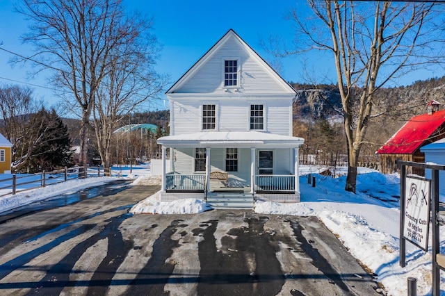 view of front of house with covered porch