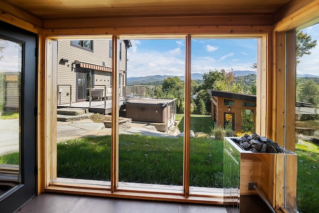 entryway with a mountain view