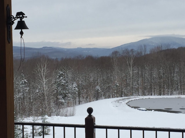 property view of mountains