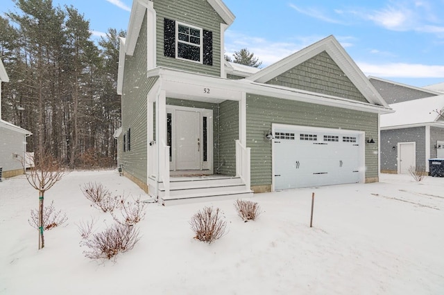 view of front facade featuring a garage