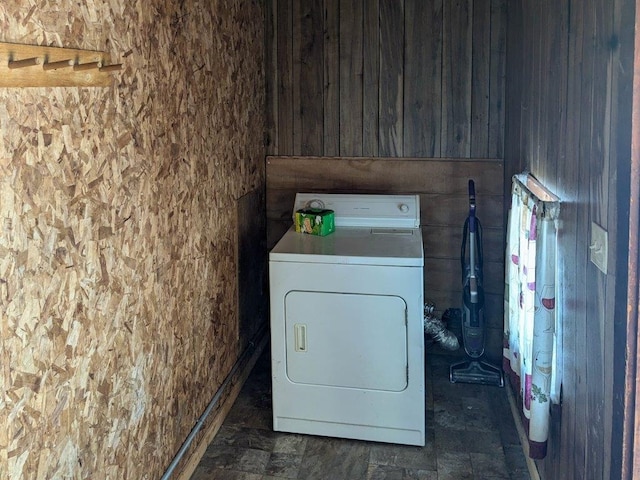 clothes washing area featuring washer / clothes dryer