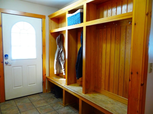 mudroom featuring light tile patterned floors