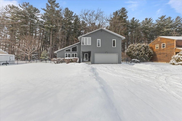 view of front of property featuring a garage