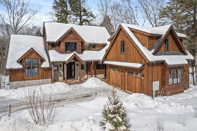 view of front of home featuring a garage