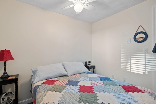 bedroom featuring ceiling fan