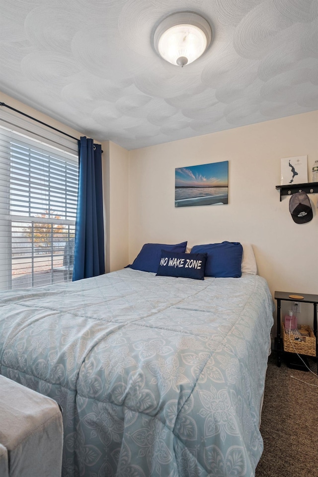 bedroom with carpet flooring