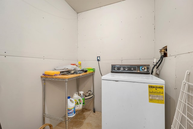 laundry area featuring washer / dryer