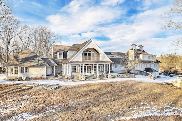 view of front of property