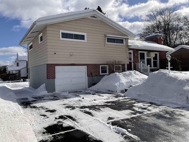 view of front of home featuring a garage