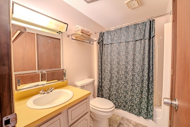 full bathroom featuring toilet, vanity, and shower / bath combo