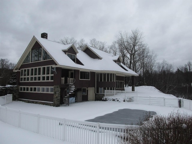 view of front of house featuring a porch