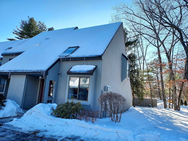 view of front of property with fence