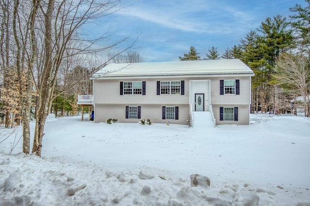 view of split foyer home