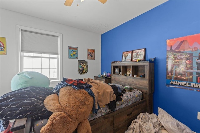 bedroom with a ceiling fan