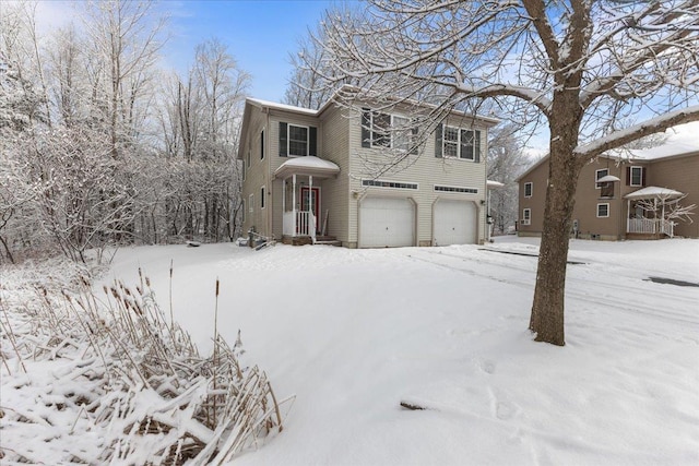 view of front of home featuring a garage