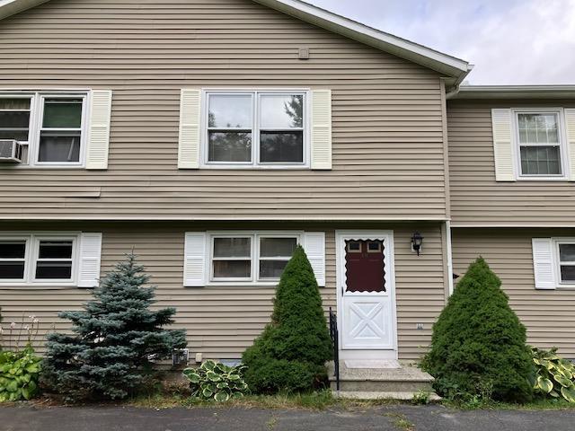 view of front of house featuring entry steps