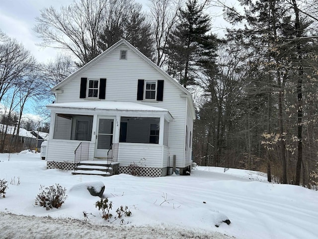 view of front of property