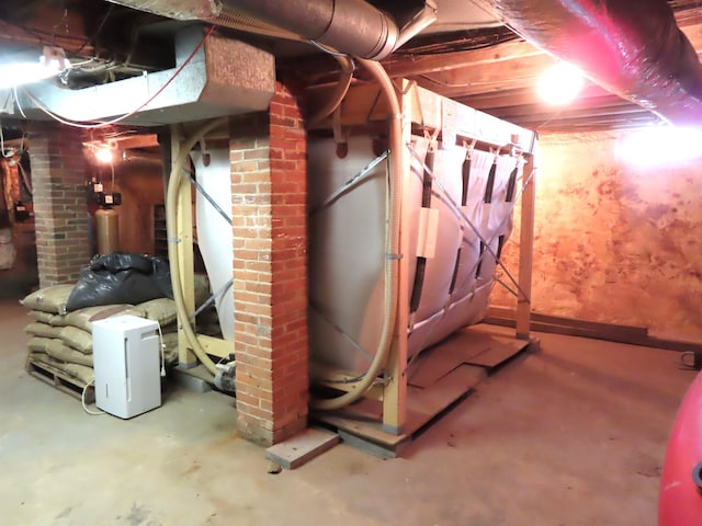 view of unfinished basement