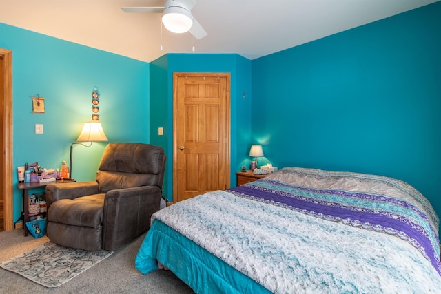 bedroom featuring carpet floors and a ceiling fan