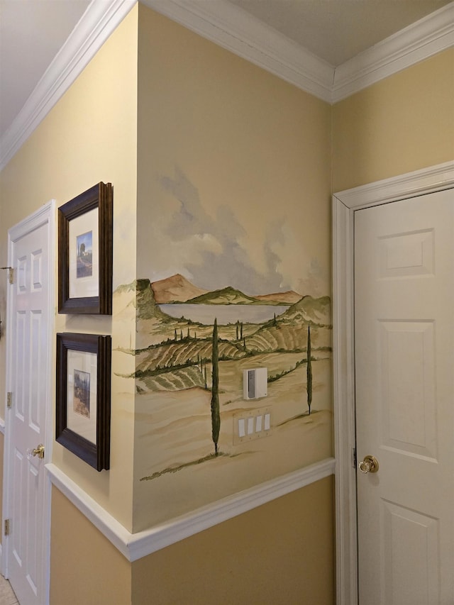 room details with ornamental molding