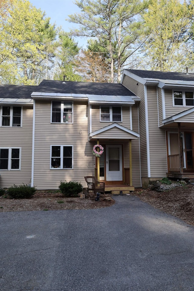 view of front of house
