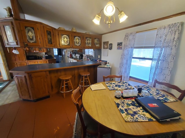 dining room with crown molding