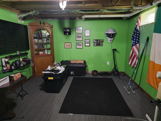 game room with carpet flooring