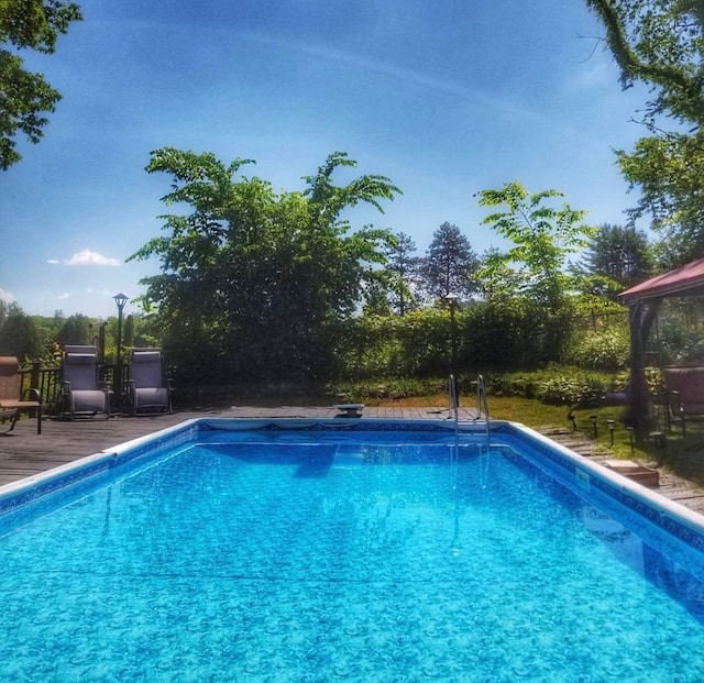 view of outdoor pool