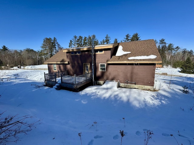 view of front of property featuring a wooden deck