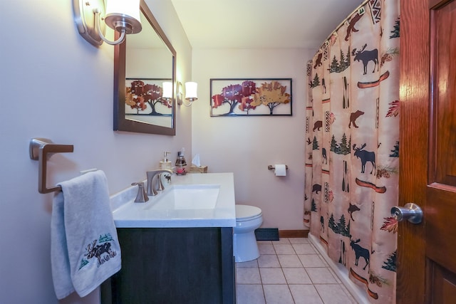 full bath with curtained shower, toilet, vanity, tile patterned flooring, and baseboards