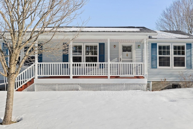 view of front of home with covered porch