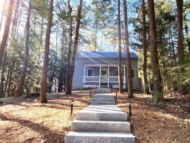 view of front of property with covered porch