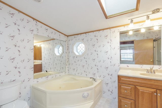 full bath featuring wallpapered walls, vaulted ceiling, a healthy amount of sunlight, and a whirlpool tub