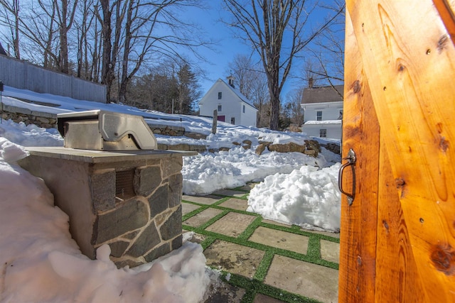 exterior details featuring fence