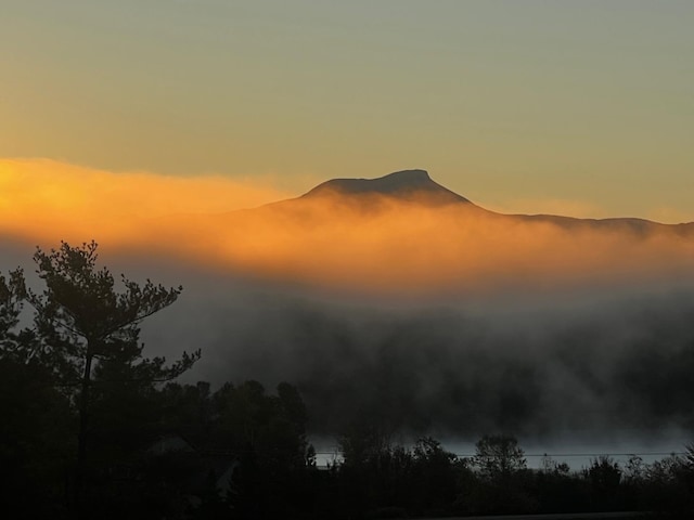 view of mountain feature