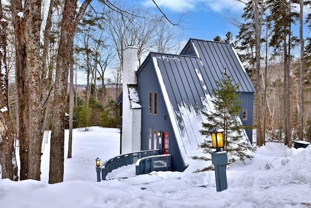 view of outdoor structure featuring a garage