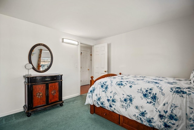 bedroom featuring baseboards and carpet floors