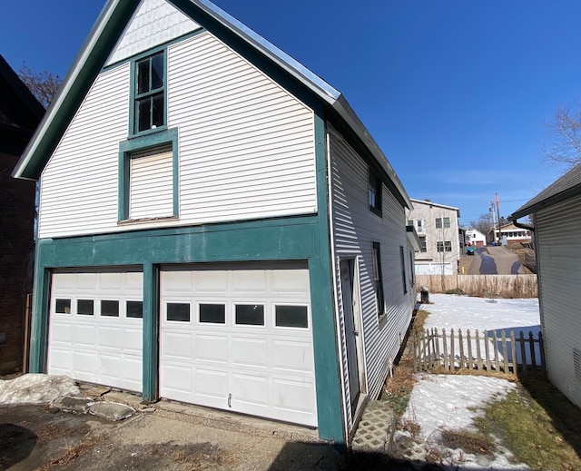 Listing photo 3 for 19 Platt St, Winooski VT 05404