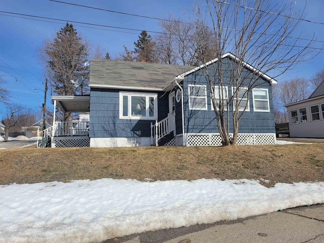 view of front of home featuring entry steps