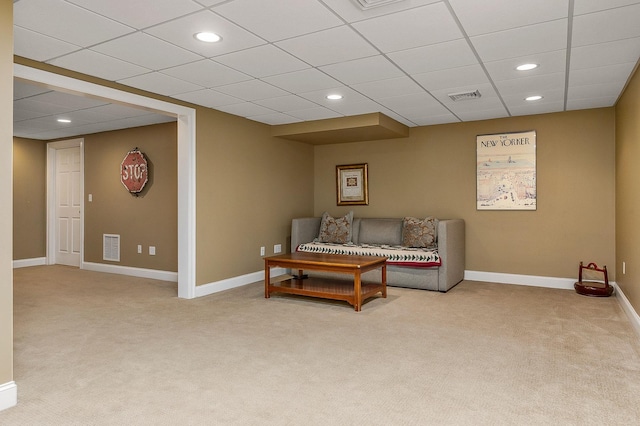 living area featuring visible vents, recessed lighting, baseboards, and carpet