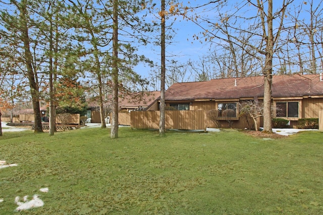 view of yard featuring fence