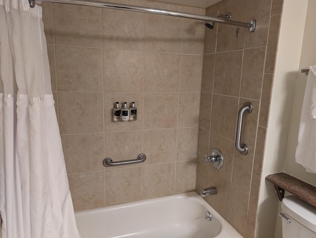 full bathroom with toilet and shower / tub combo