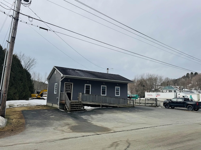 view of front of home