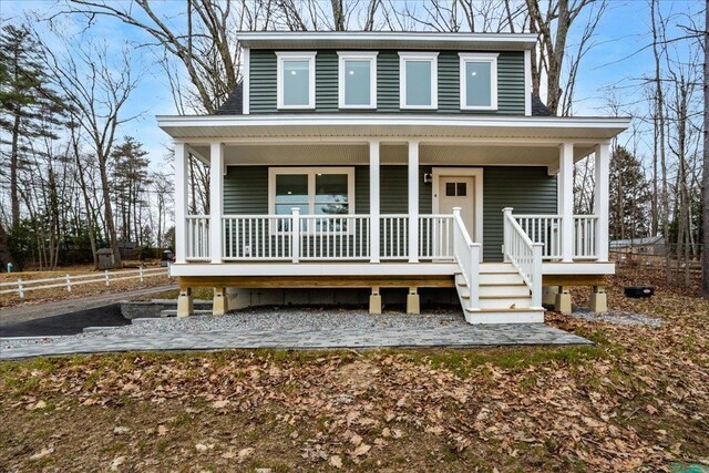view of front of home featuring a porch